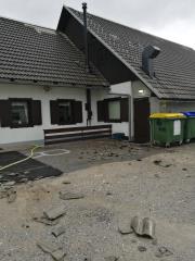 Neurje 2017_poškodovana streha